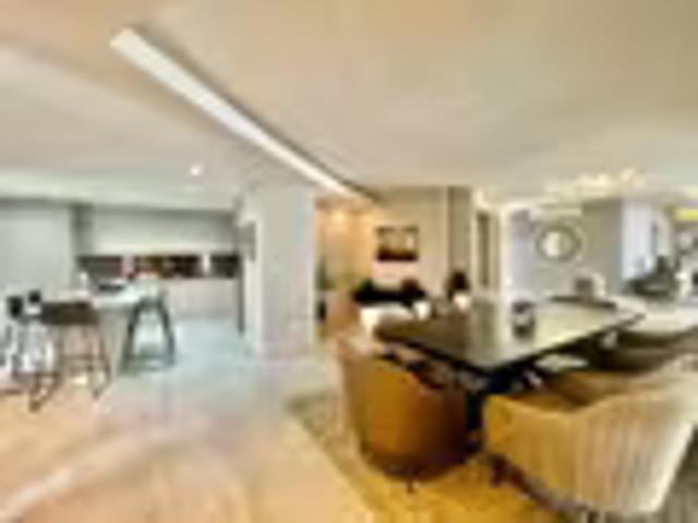 4 Bedroom Apartment Table View Table View 103689506
