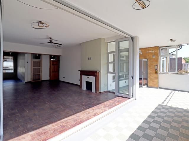 4 Bedroom Apartment To Let in Killarney