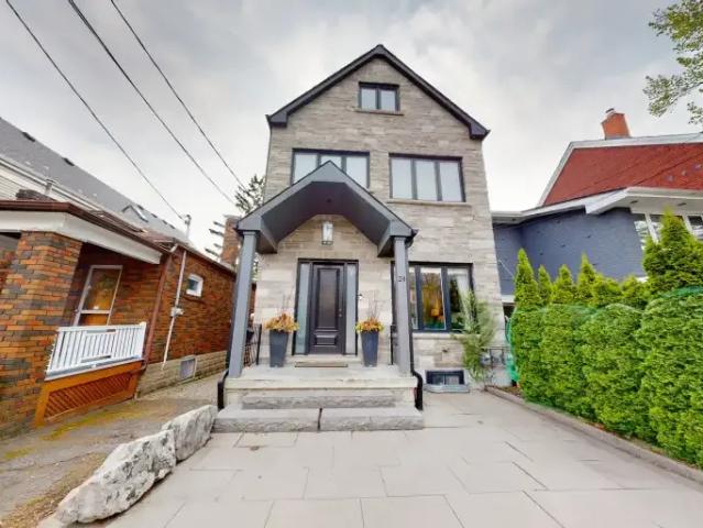 4 Bedroom Apartment Toronto ON 103355233