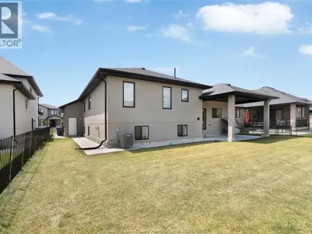 4 Bedroom Apartment Windsor ON LS103091785