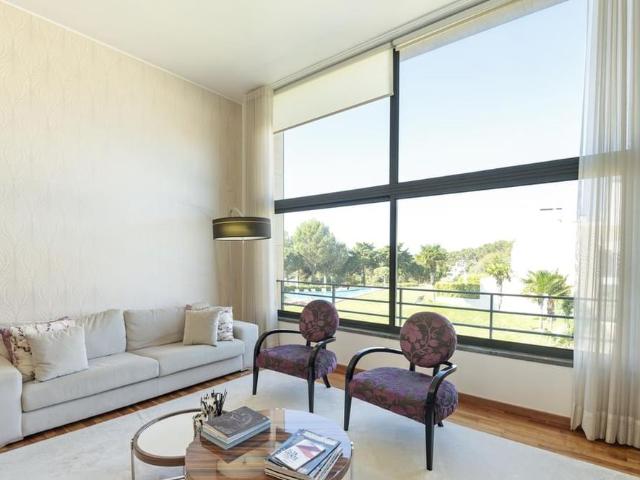 4 Bedroom Apartment with garden, Cascais