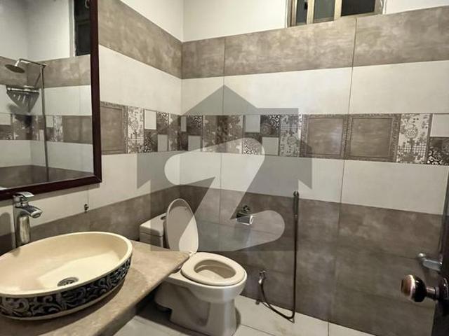4 Bedroom Apartments unfurnished available for rent in F11/1 markaz F 11
