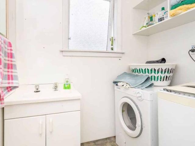 4 Bedroom Brook St Flat