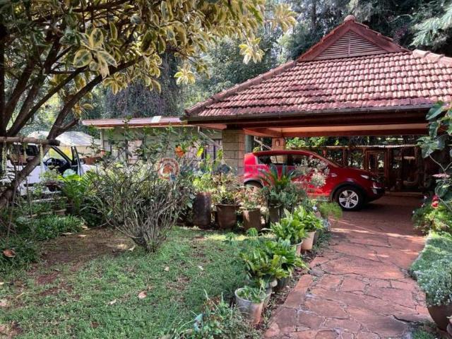 4 Bedroom Bungalow All Ensuite With Dsq On One Acre In Miotoni Karen