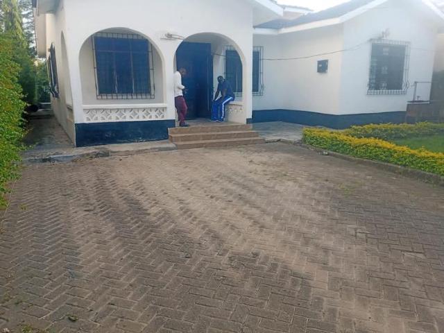 4 bedroom bungalow own compound on sale at KES 11.5m only Behind Vescon1 estate