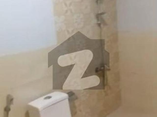 4 bedroom ground floor with basement pechs block 6