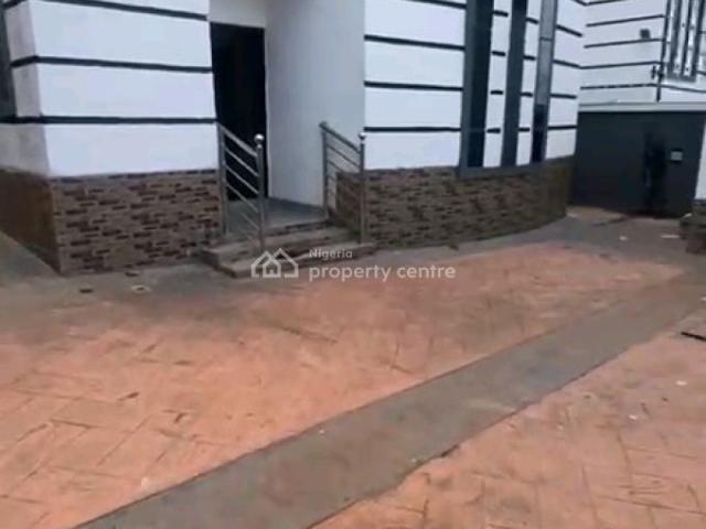 4 Bedrooms Detached Duplex