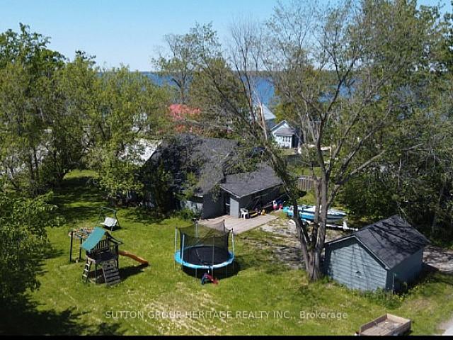 4 Bedroom Detached House Corner Lot