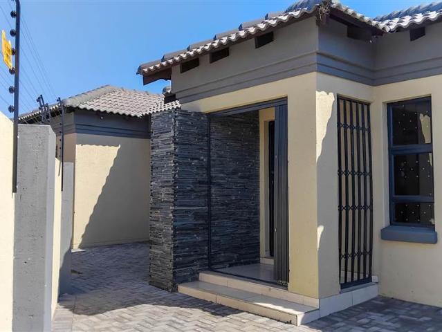 4 Bedroom Duet in Aerorand