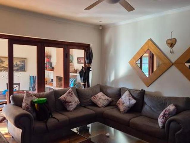 4 Bedroom Duet in Faerie Glen