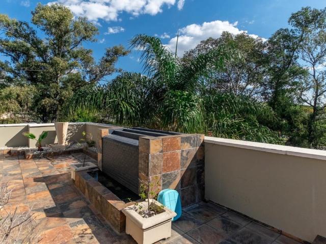 4 Bedroom duplex apartment for sale in Hyde Park, Sandton