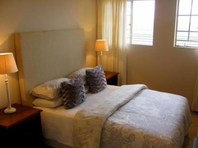 4 Bedroom Duplex in Mooikloof Ridge