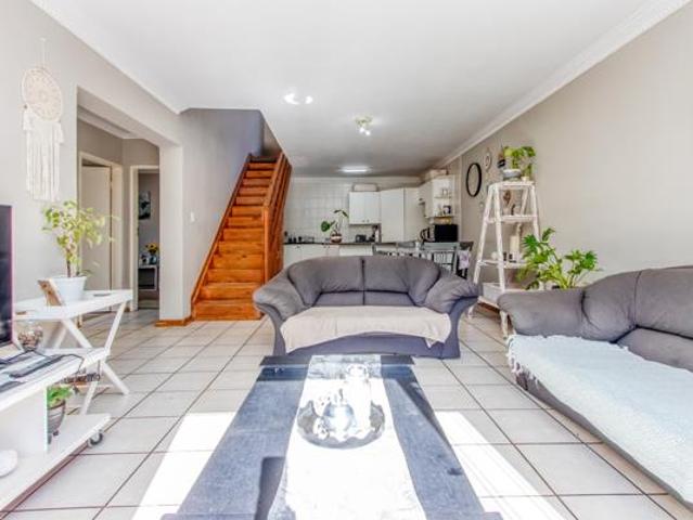 4 Bedroom Duplex in Allens Nek