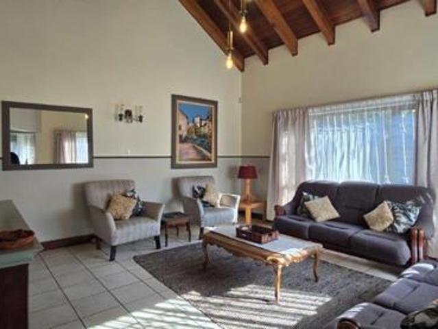 4 Bedroom Duplex in Arcadia