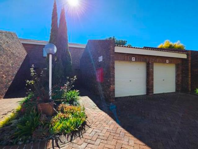 4 Bedroom Duplex in Bayswater