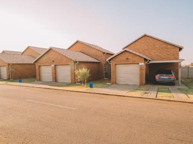 4 Bedroom Duplex in Chantelle