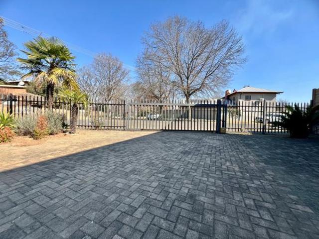 4 Bedroom Duplex in Ermelo