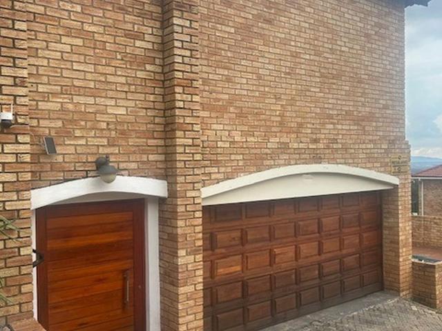 4 Bedroom duplex townhouse sectional for sale in Safari Gardens, Rustenburg