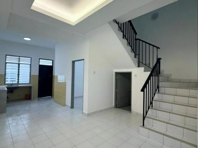 4 Bedroom End Lot House Bandar Jaya Putra Johor Bahru