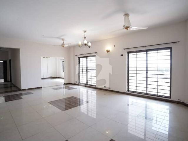 4 Bedroom Extra Luxury Apartment Available For Sale With All Basic Amenities In Askari Tower 2 DHA Phase 2 Islamabad