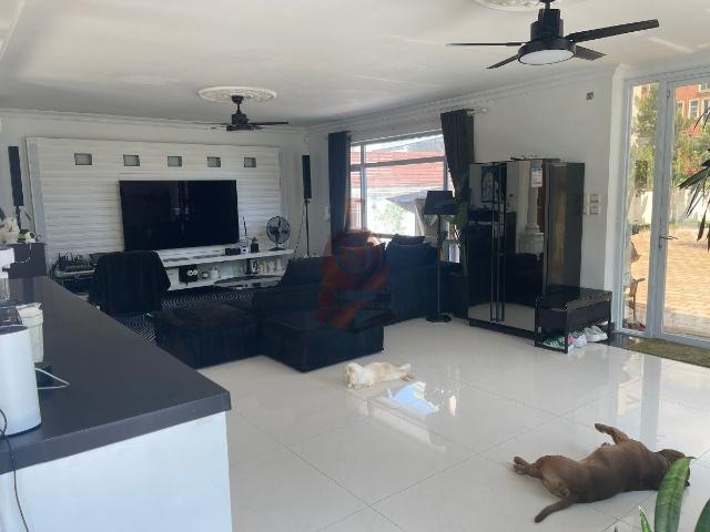 4 bedroom for rent