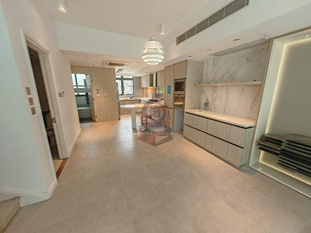 4 bedroom for rent