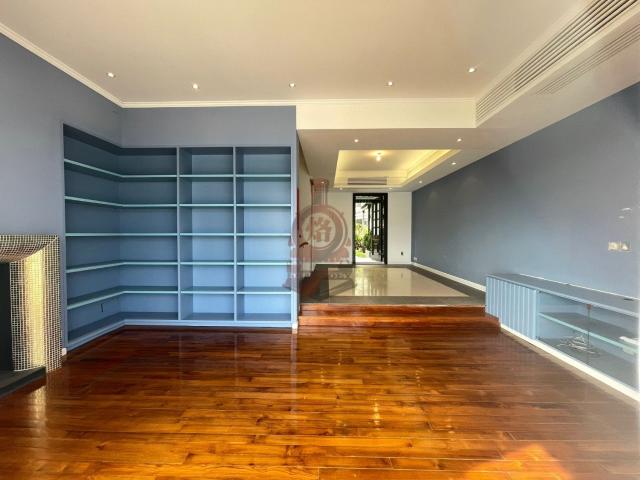 4 bedroom for rent