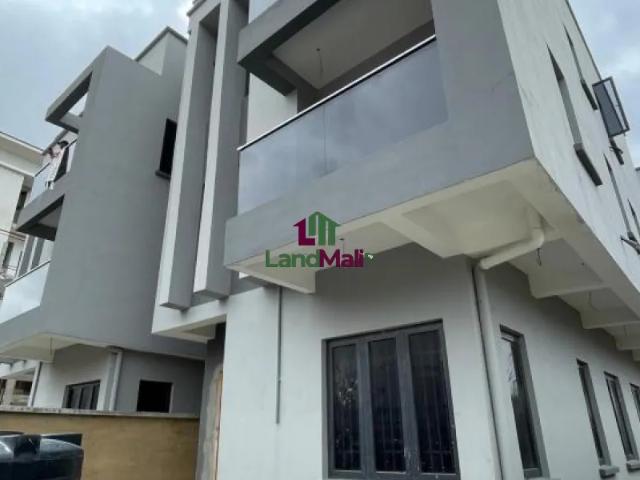 4 bedroom fully detached duplex with bq at lekki phase 1, lagos