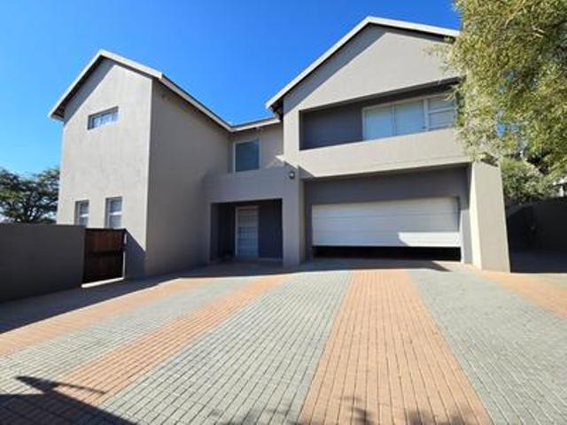 4 bedroom fully furnished house to r.