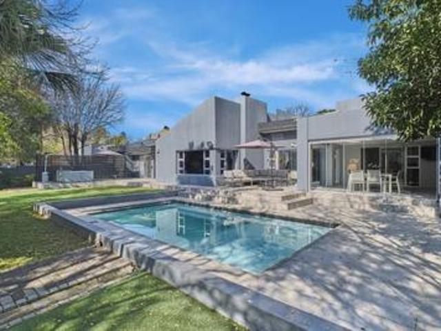 4 bedroom furnished house for rent i.