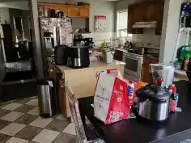 4 Bedroom House Calgary AB 101555010