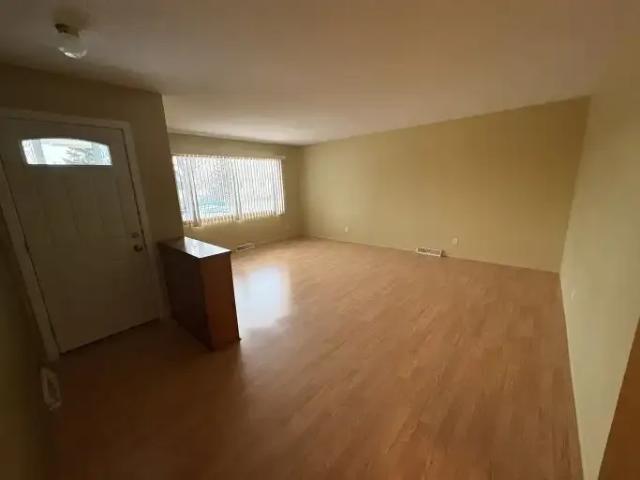 4 Bedroom House Calgary AB 101986477