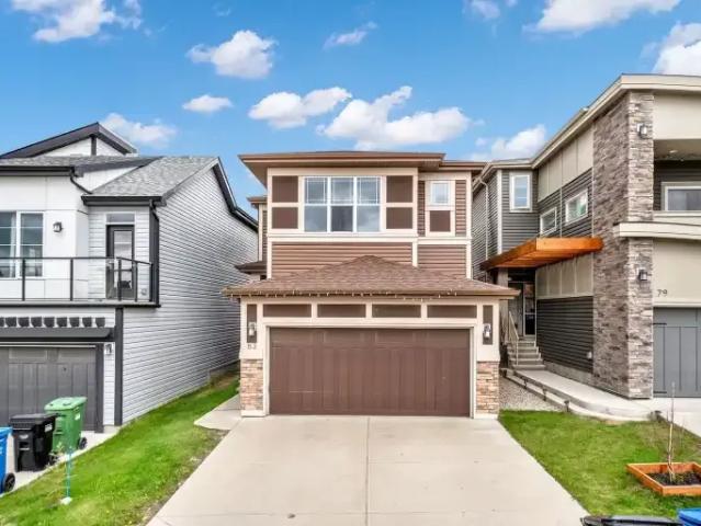4 Bedroom House Calgary AB 102434403