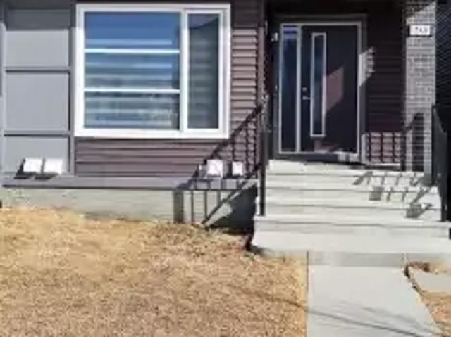 4 Bedroom House Calgary AB 102770727