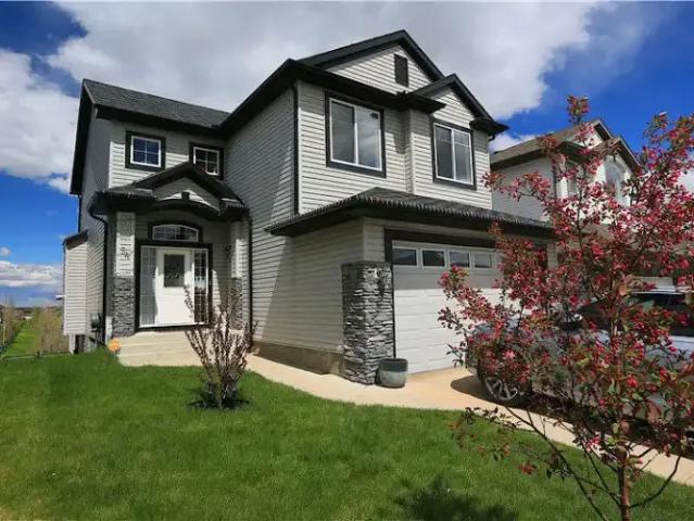 4 Bedroom House Calgary AB 102271716