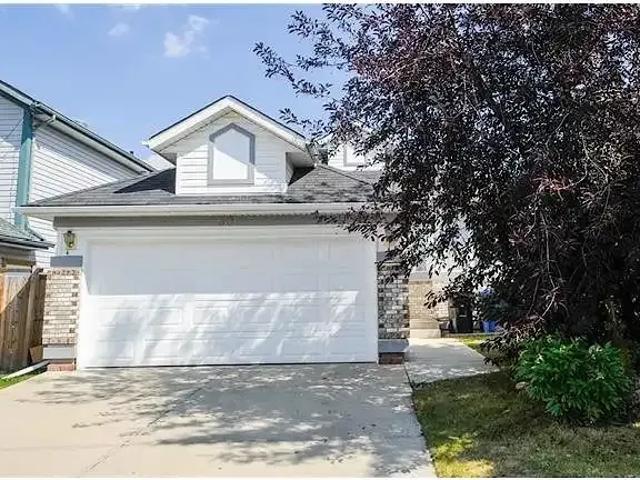 4 Bedroom House Calgary AB 103030695