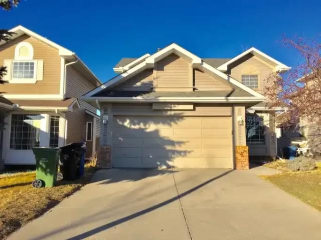 4 Bedroom House Calgary AB 103151911