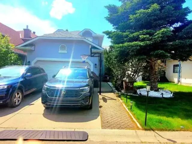 4 Bedroom House Calgary AB 103301378