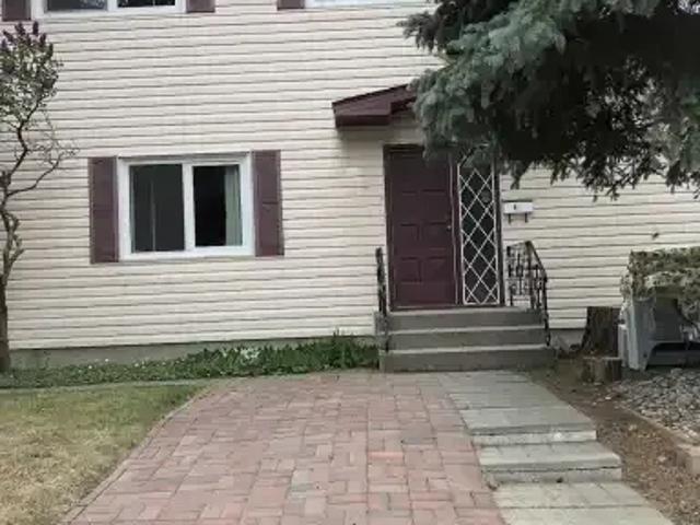 4 Bedroom House Calgary AB 104401666
