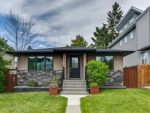 4 Bedroom House Calgary AB 104470812