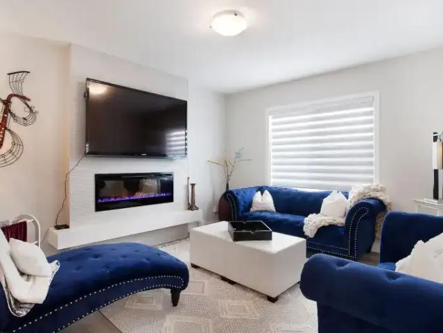 4 Bedroom House Calgary AB 104178755