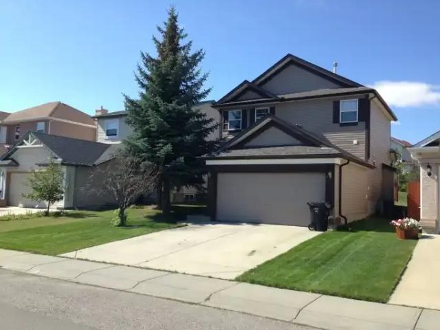 4 Bedroom House Calgary AB 104179589