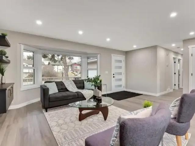 4 Bedroom House Calgary AB 104179263