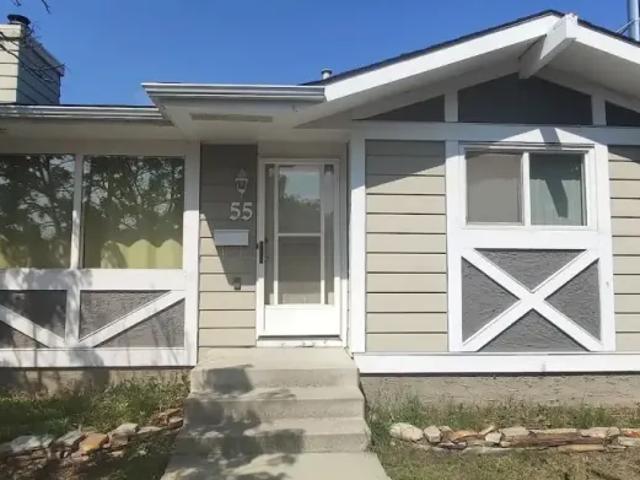 4 Bedroom House Calgary AB 104181055