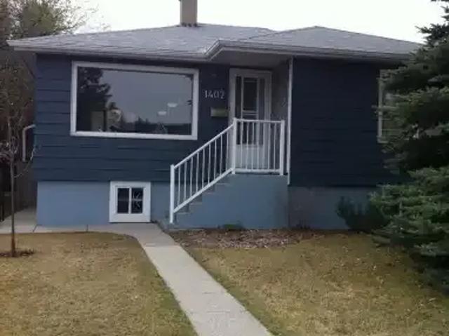 4 Bedroom House Calgary AB 104182694