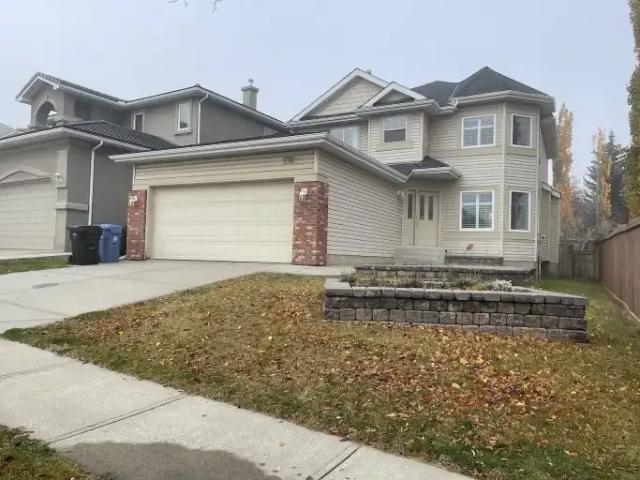4 Bedroom House Calgary AB 104182822