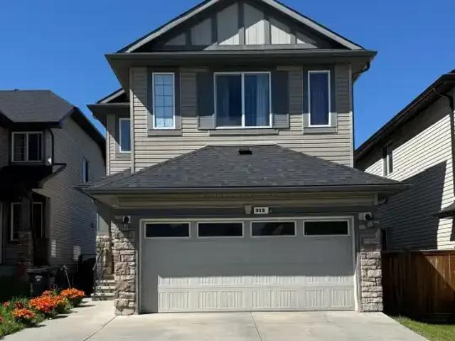 4 Bedroom House Calgary AB 104182333