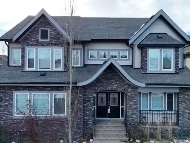 4 Bedroom House Calgary AB 104224159