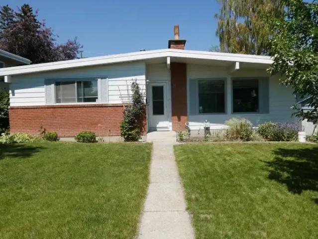4 Bedroom House Calgary AB 104257297