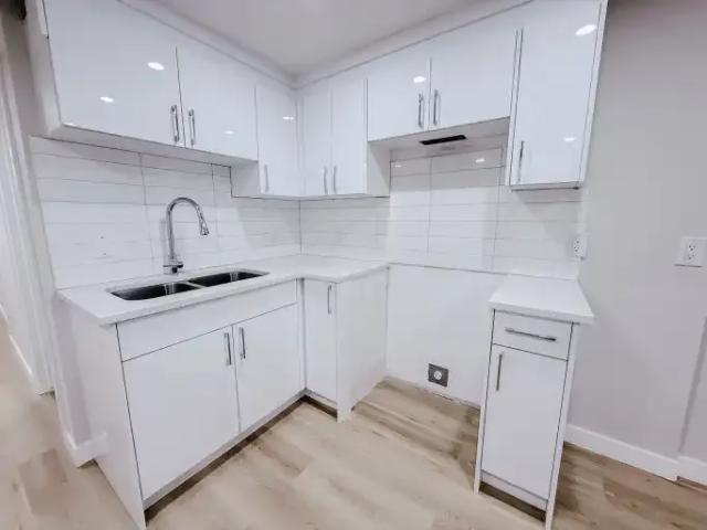 4 Bedroom House Calgary AB 105486534